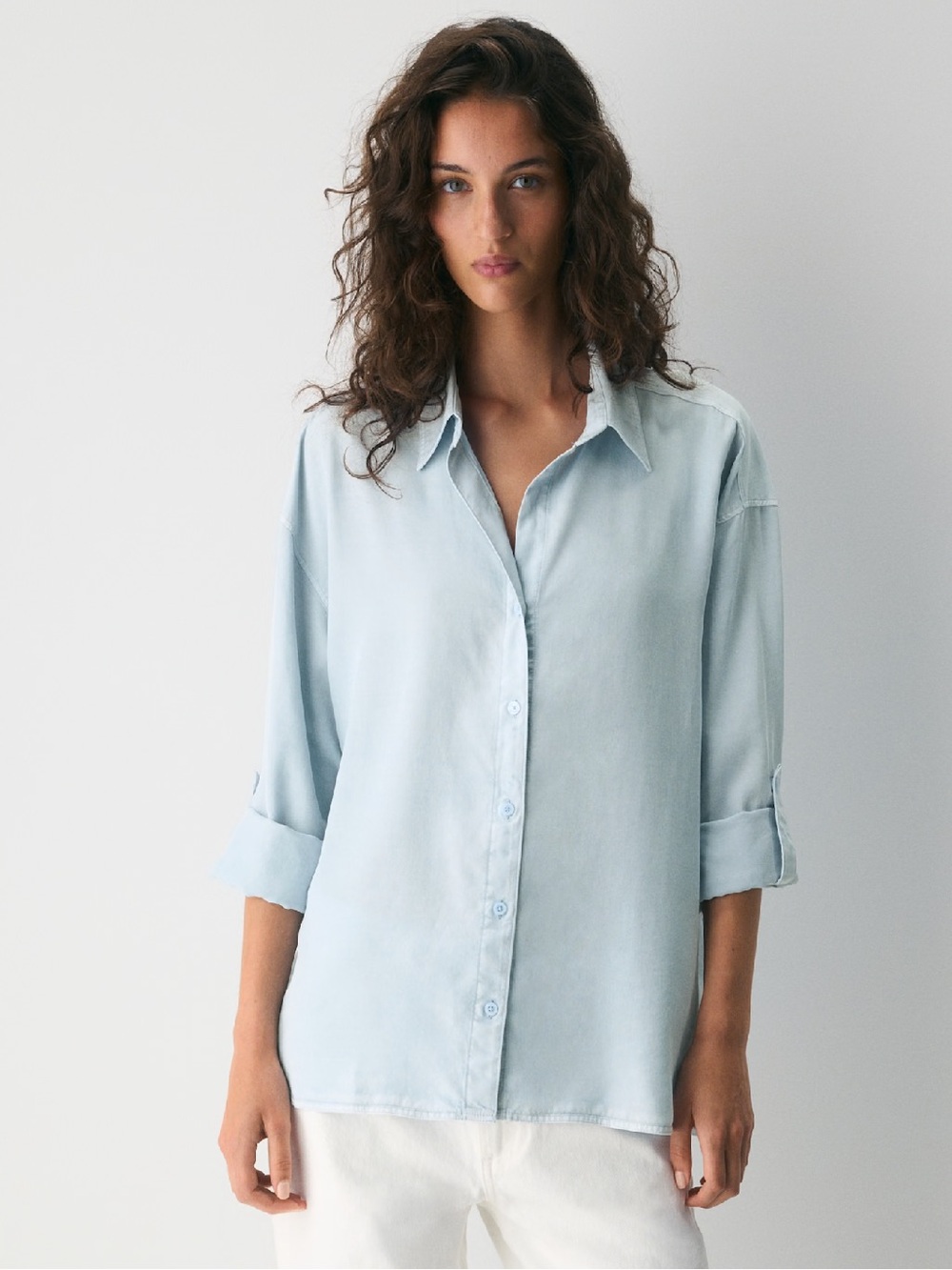 Aritzia Babaton Archive Shirt Pale Blue Relaxed Button Down Medium Oversized